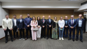 Prefeito de Cordeiro leva demandas ao governador interino no Palácio Guanabara